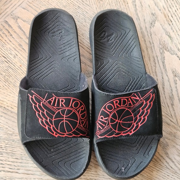 Jordan Hydro 7 Slides Mens 11 Black University Red AA2517-062 Athletic Sandals - Picture 7 of 7